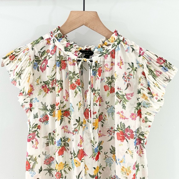 Current Air Flutter Sleeve Floral Blouse Size Small - Picture 3 of 6